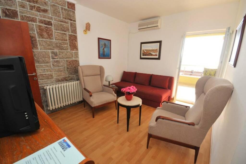 Daire Bmv 1 With Sea View *
